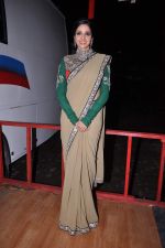 Sridevi snapped in Sabyasachi Dress on the sets of KBC on 18th Sept 2012 (19).JPG